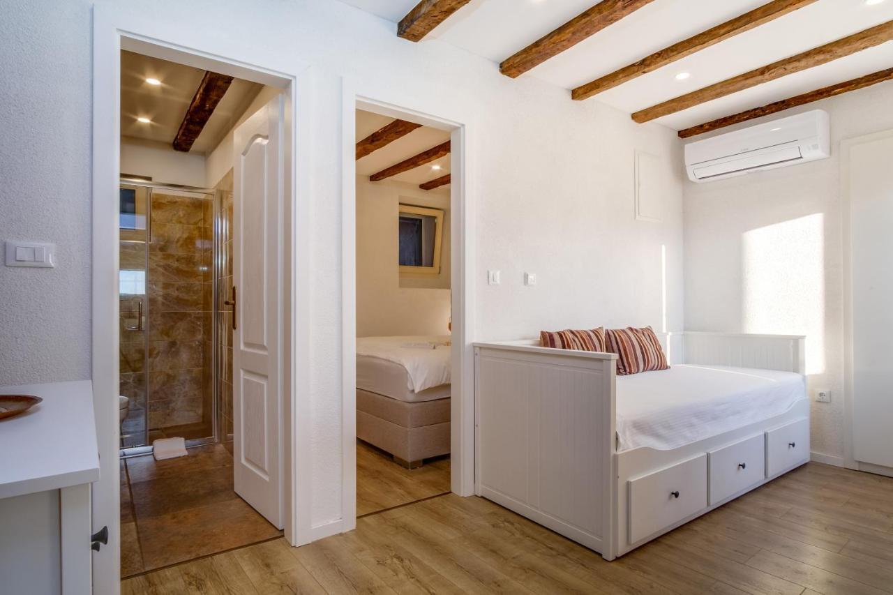 Casa Rustica Daire Mali Lošinj Dış mekan fotoğraf